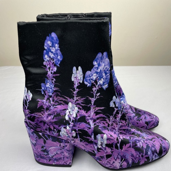 Dries Van Noten Floral Satin Purple & Black Boots - Picture 9 of 9
